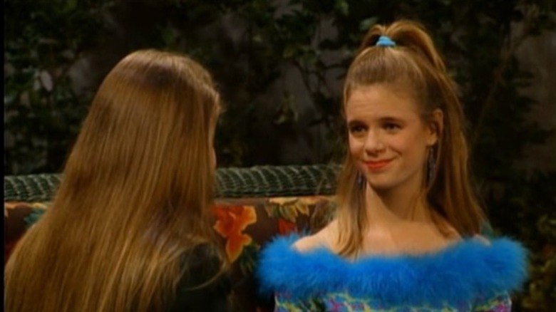 Kimmy Gibbler talks to DJ Tanner