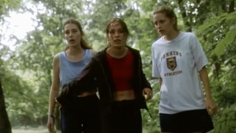 Piper Parabo, Jessica Pare, and Mischa Barton seeing an eagle