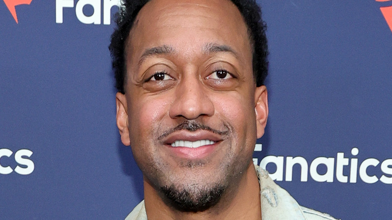 Jaleel White poses at event