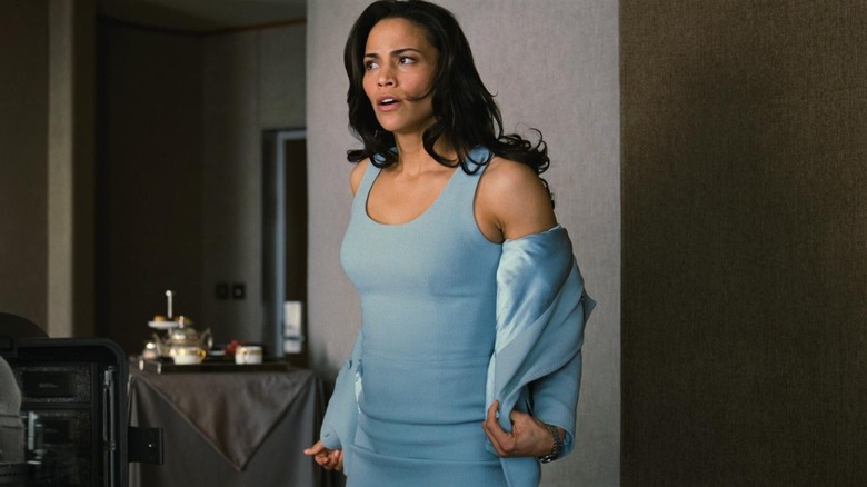 Jane Carter fights Sabine in Dubai