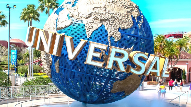 Universal Studios entry plaza