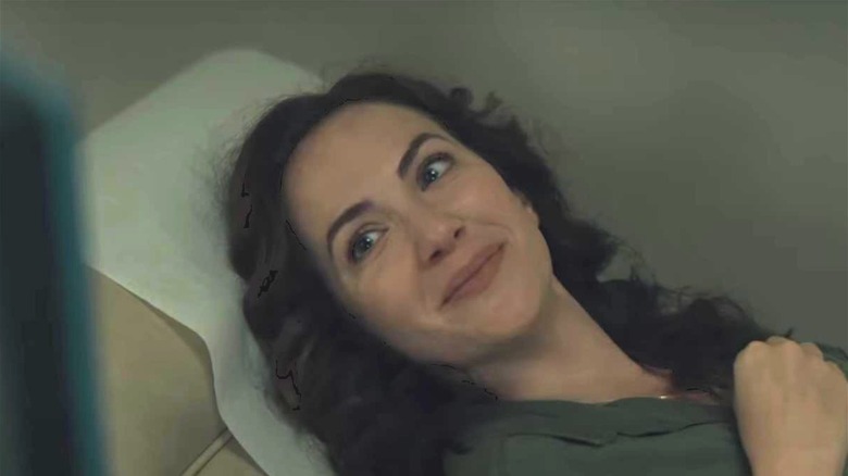 Kate Siegel laying down in Midnight Mass