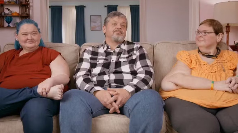 Amy, Tammy and Chris in a confessional on "1000 lb Sisters"