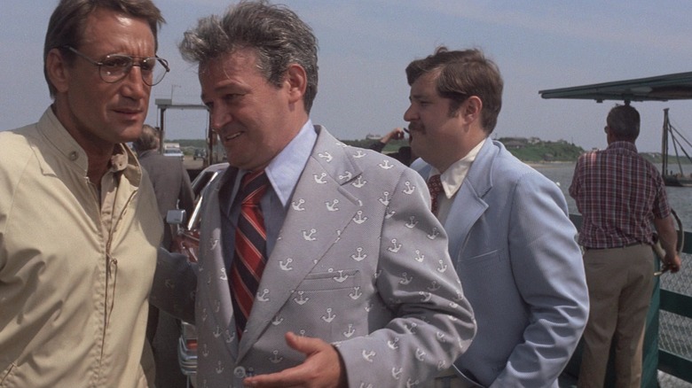 Brody, Mayor Vaughn and Meadows on the ferry in "Jaws"