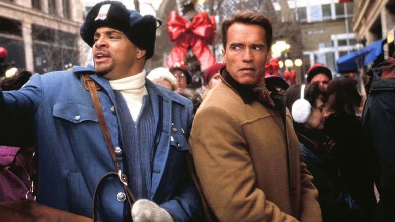 Howard and Myron waiting to enter the Mall of America