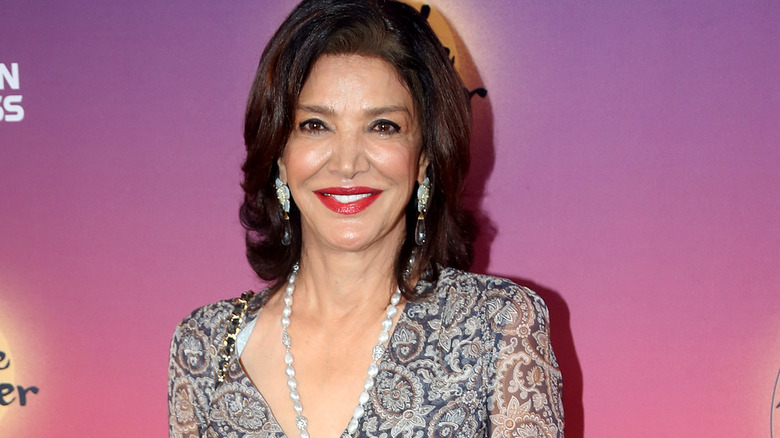 Shohreh Aghdashloo on red carpet
