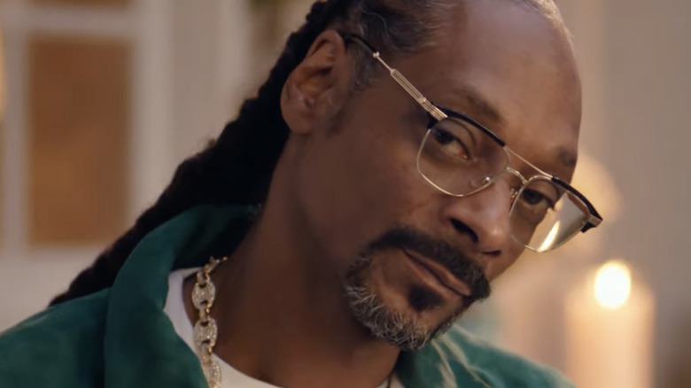 Snoop Dogg in BIC EZ Reach commercial