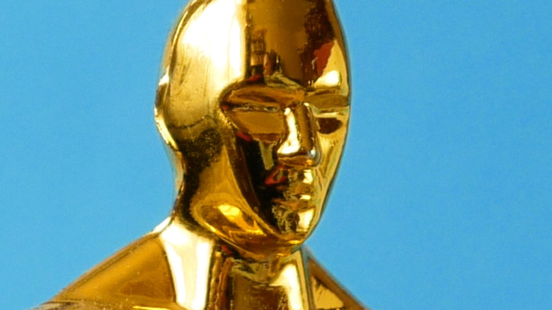 Oscar statue close-up