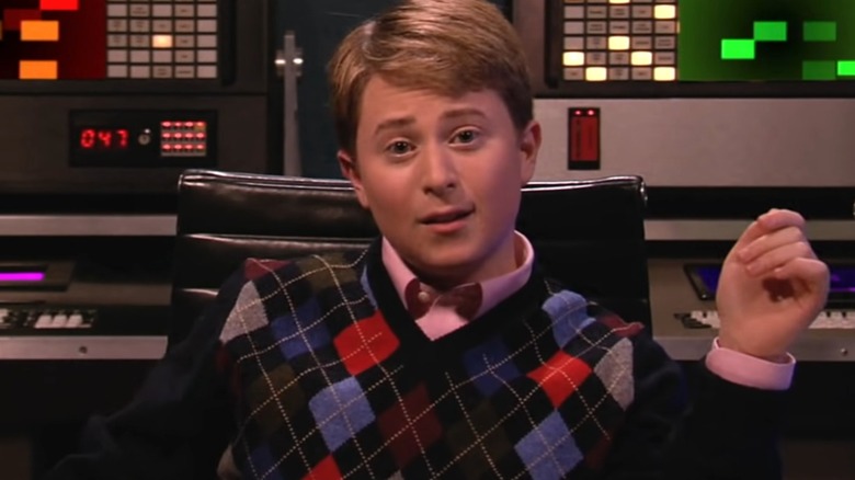 Nevel Papperman sitting