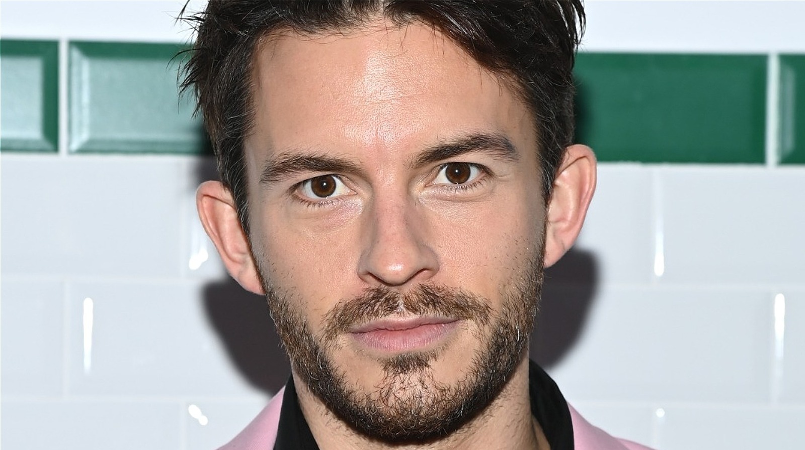 Who Plays Anthony On Bridgerton?