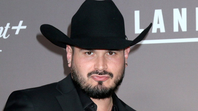 J.R. Villarreal wearing a black cowboy hat