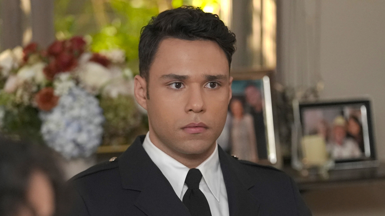 Who Plays Carlos Reyes On 9 1 1 Lone Star who-plays-carlos-reyes-on-9-1-1-lone-star