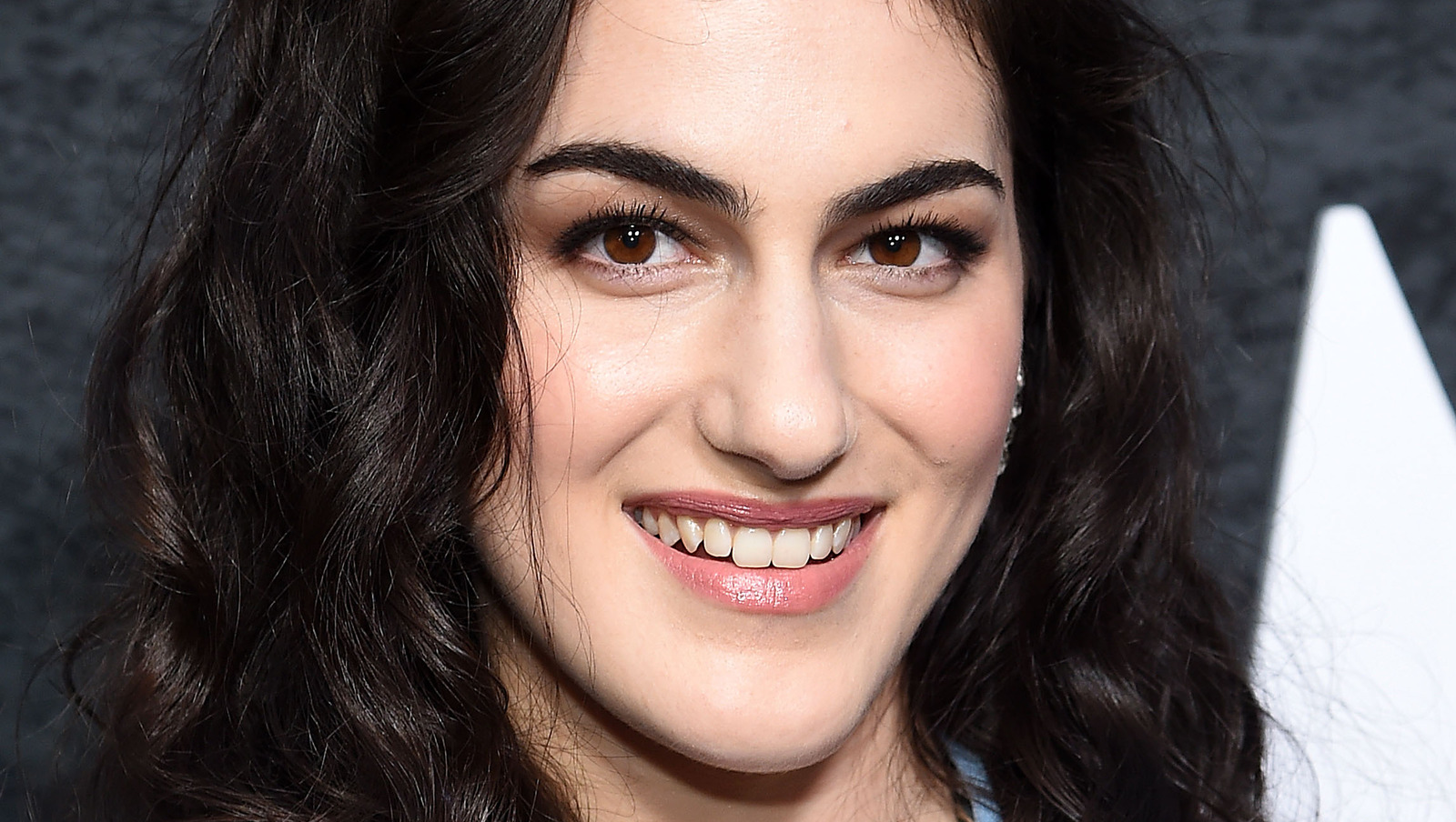 Who Plays Clara Brewer On Yellowstone?