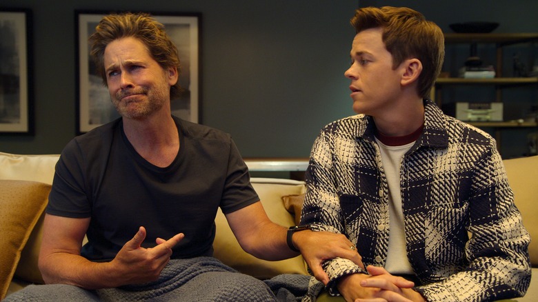 Ellis pointing at Jackson on the couch