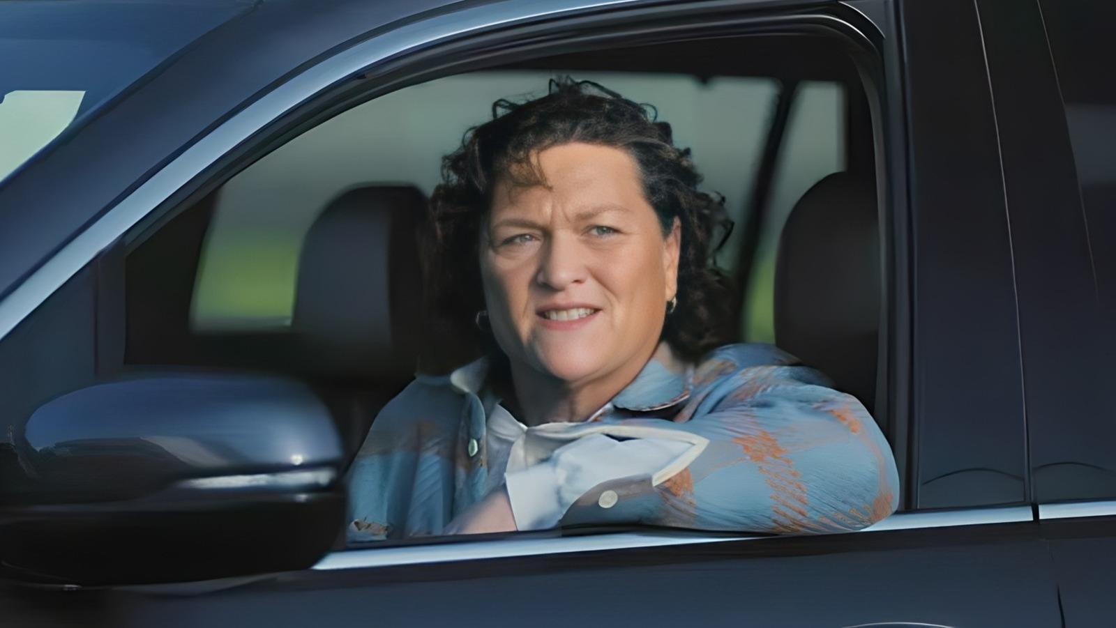 Who Plays The 'It's Not Going To Fit' Lady In The New Allstate Commercial?