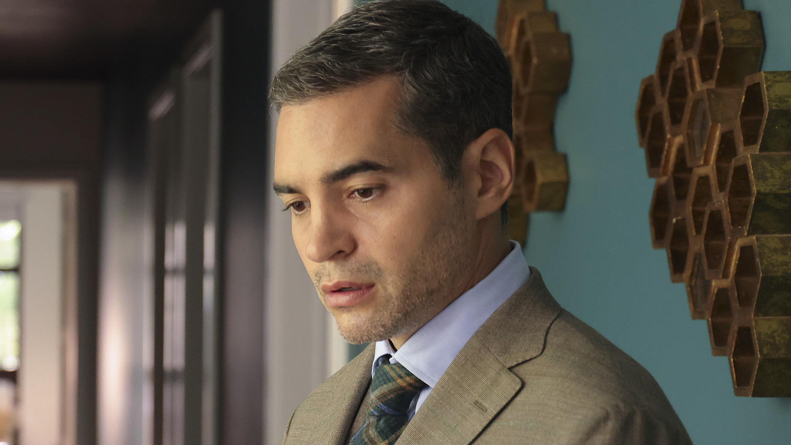 Ramon Rodriguez Gang Related Wallpaper
