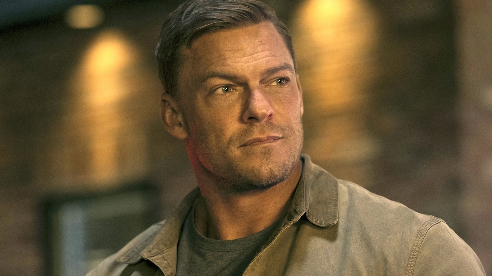 Why Alan Ritchson Finds Reacher’s ‘Dad TV’ Label Weird