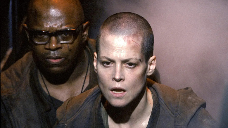 Charles Dutton and Sigourney Weaver in Alien 3