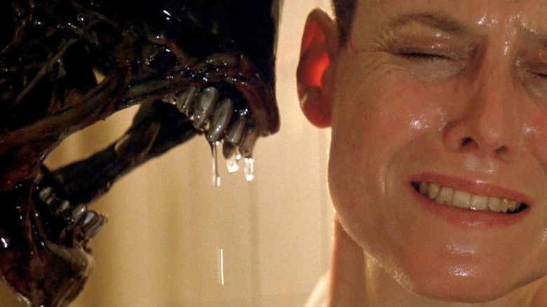 Xenomorph attacks Ellen Ripley in Alien 3