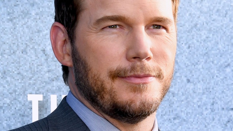 Chris Pratt looking