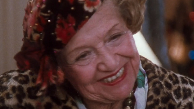 Why Aunt Bethany From National Lampoon's Christmas Vacation Sounds So