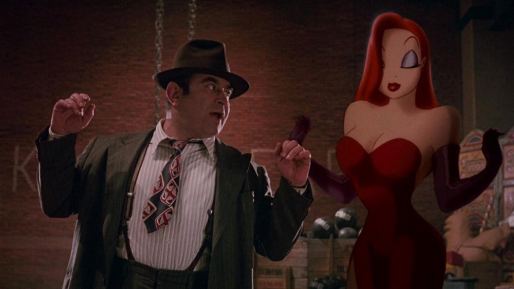 Bob Hoskins as Eddie Valiant with Jessica Rabbit in Who Framed Roger Rabbit