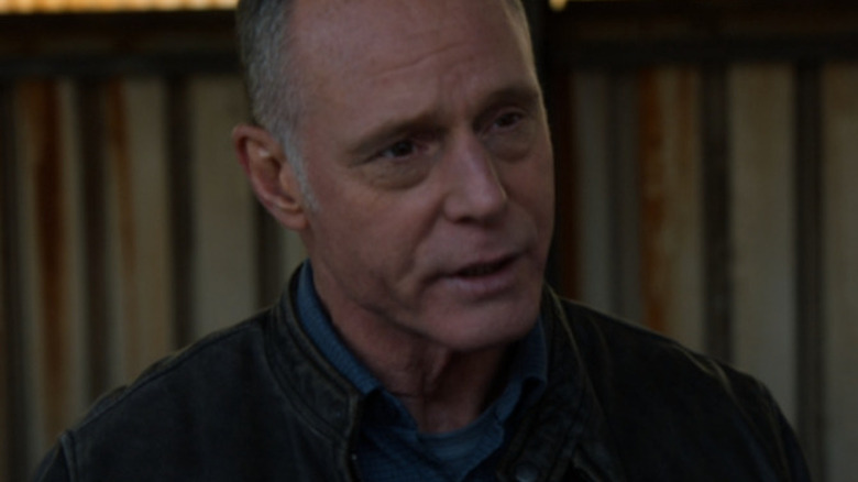 Voight talking to Halstead