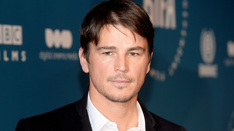 Josh Harnett red carpet