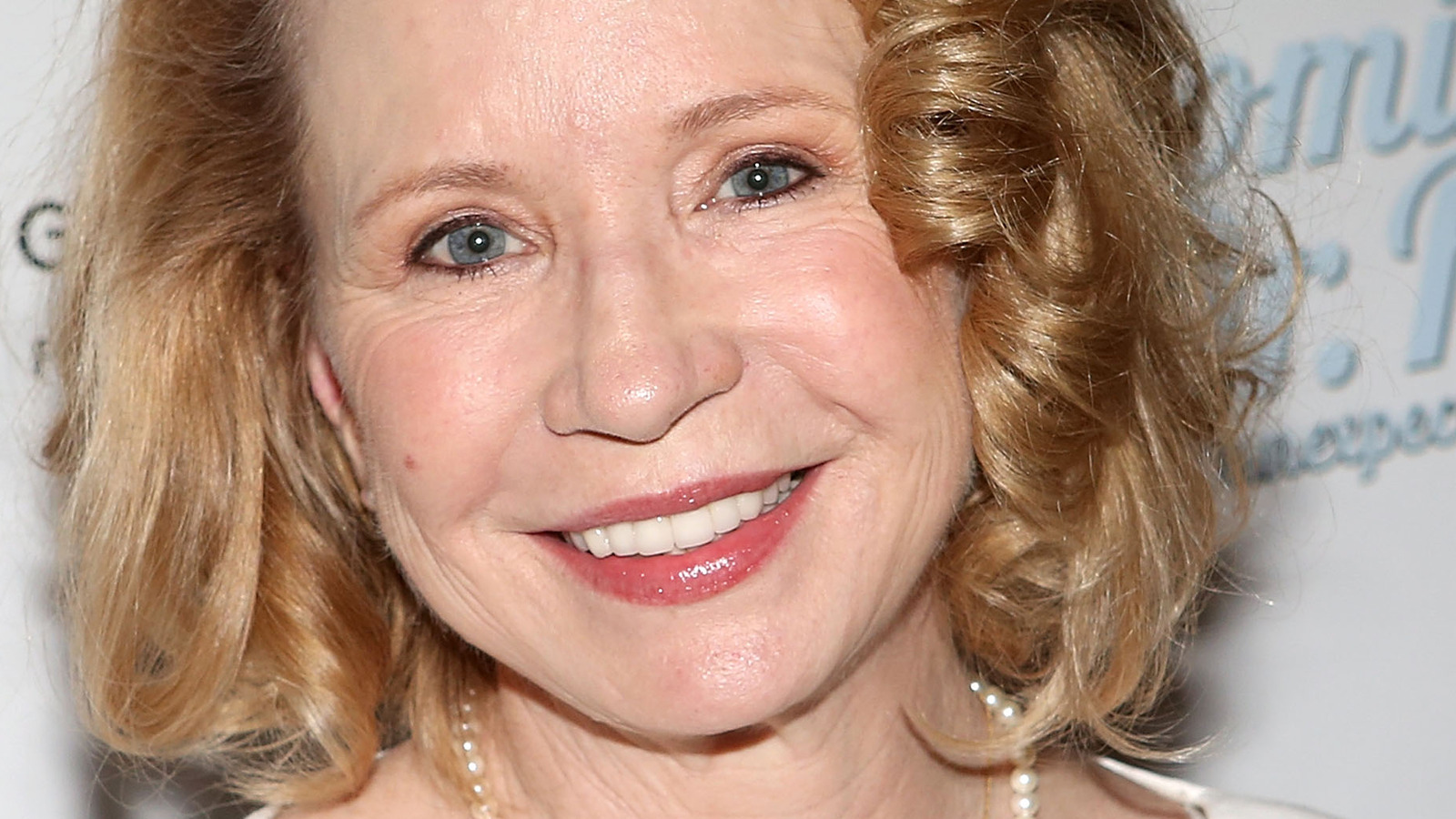 Why Debra Jo Rupp Says Filming That 70s Shows Iconic 360 Shots Were 