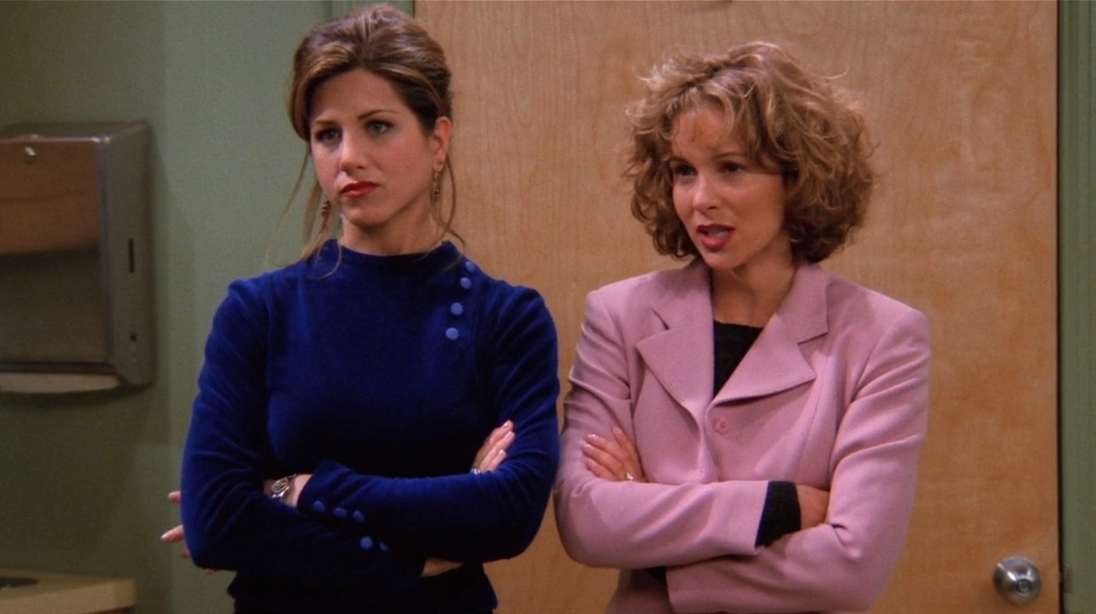 Why Did Mindy Change On Friends? Jennifer Grey’s Real Life Reason Explained