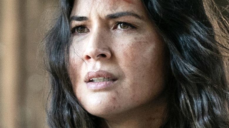 Olivia Munn is having a rough day in Tales of the Walking Dead