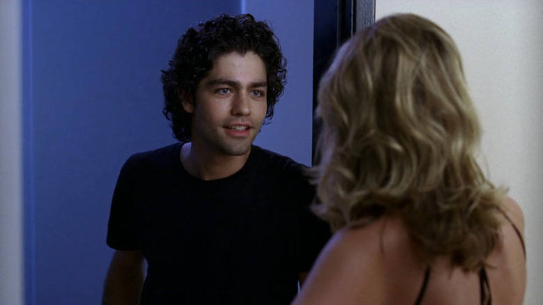 Vincent Chase talking to an actress on Entourage