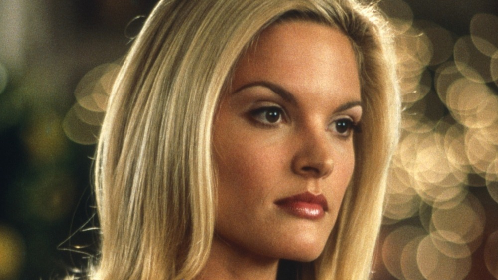 Bridgette Wilson-Sampras as Fran Donolly in The Wedding Planner