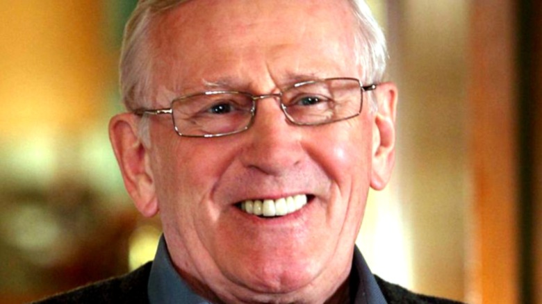 Len Cariou smiling