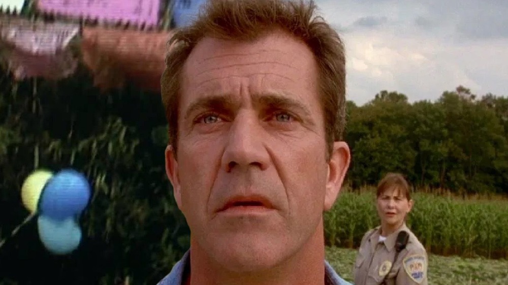 Mel Gibson Signs