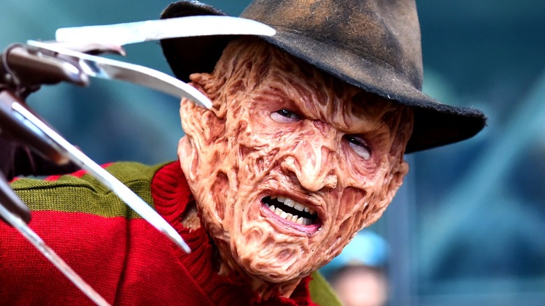 Freddy Krueger cosplayer