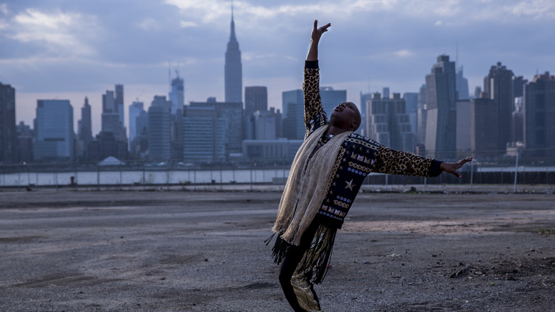 Titus Andromedon dance skyline