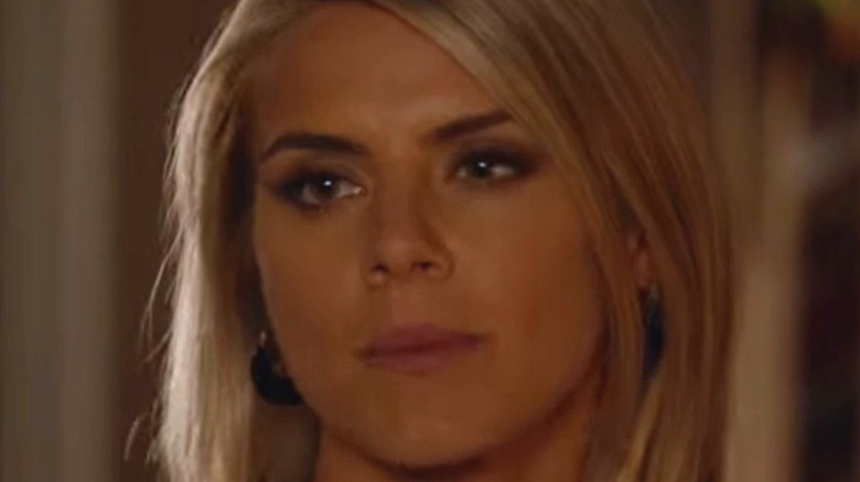 Eliza Coupe as Jane in Happy Endings