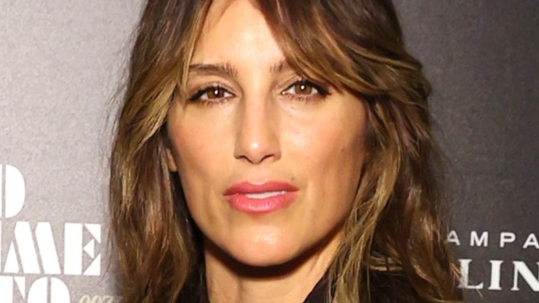 Jennifer Esposito at event smiling