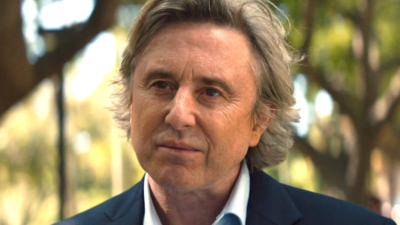 Jake Weber playing Jim Carter