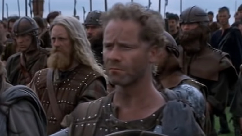 Mullan in medieval armor