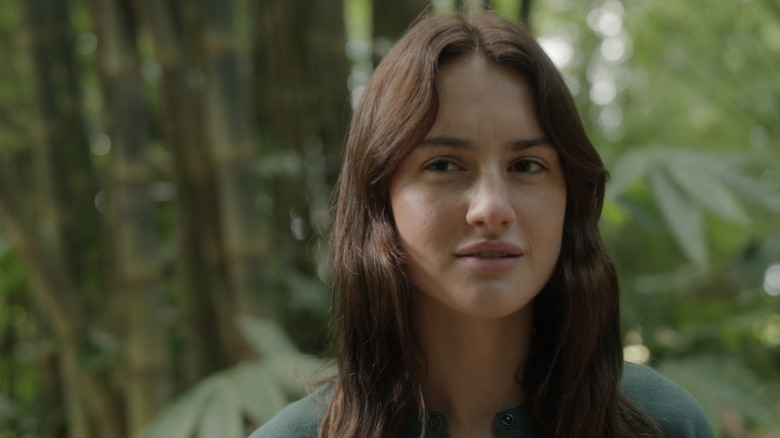 Van Patten appears as Zoe