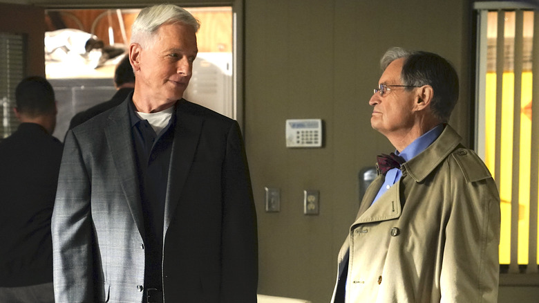 Gibbs and Mallard exchanging gazes