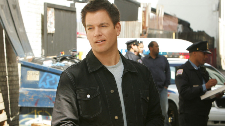 Tony DiNozzo looking to his right