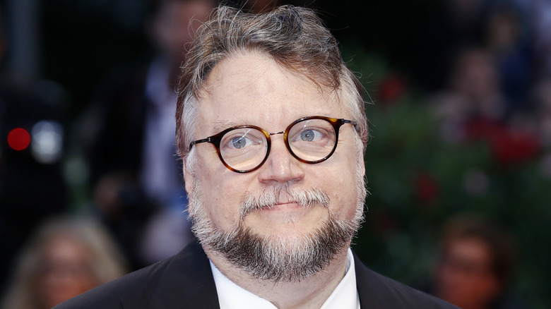 Guillermo del Toro posing