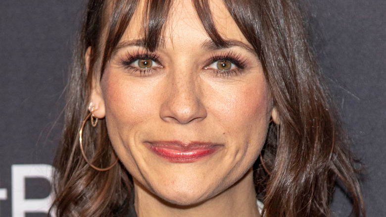 Rashida Jones poses