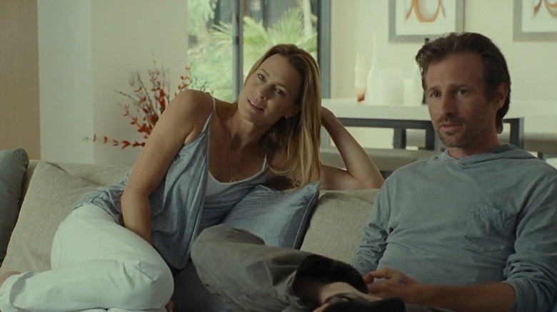 Robin Wright and Spike Jonze on couch