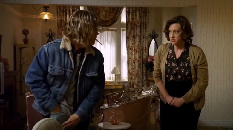 Frank and Sheila in Season 1 of Shameless