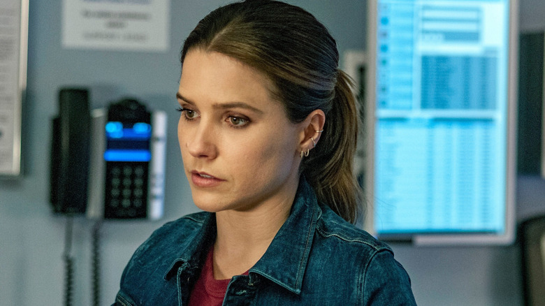 Erin Lindsay looking to the side in "Chicago P.D."