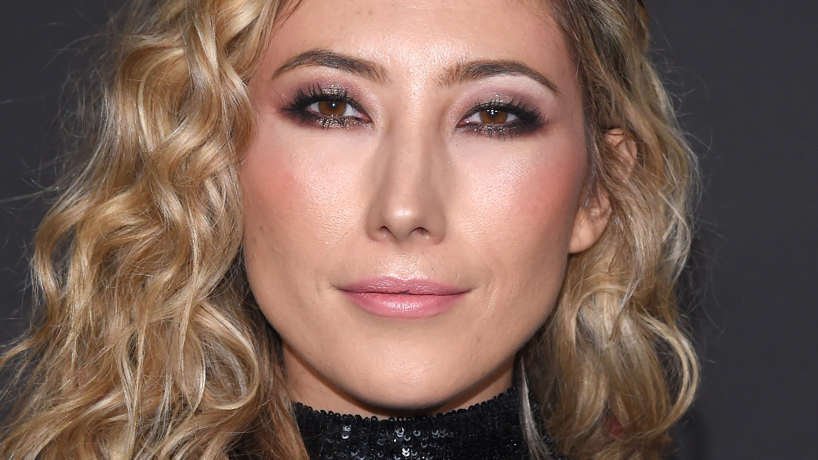 Why Soyona Santos From Jurassic World Dominion Looks So Familiar